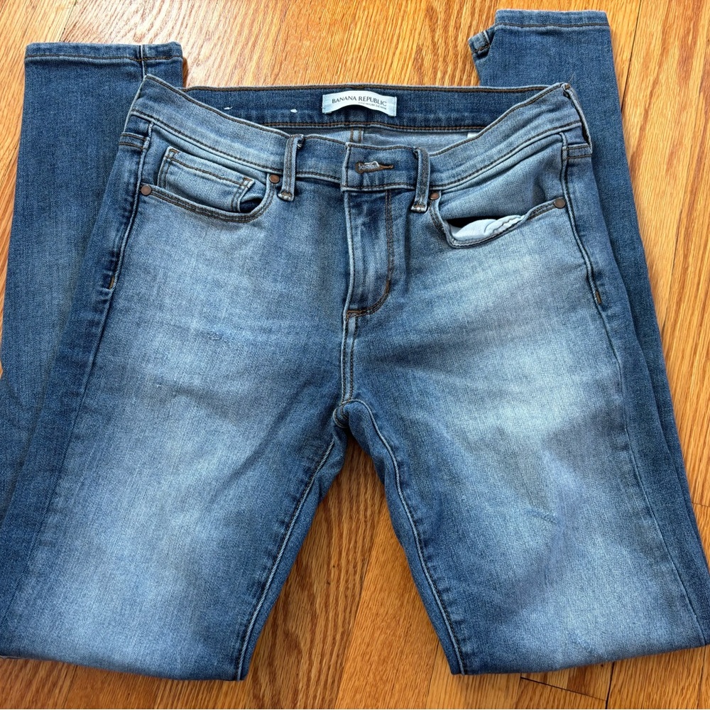 Banana Republic Women's Classic Blue Skinny Jeans